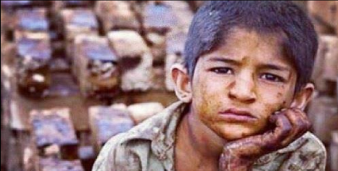 أطفال إيران ضحايا فشل وفساد نظام الملالي