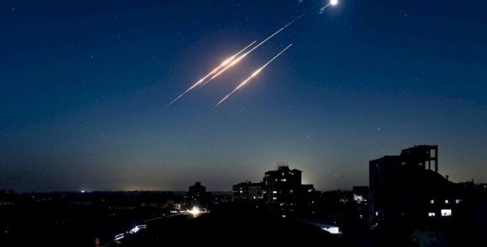 ایران-الحرب.. تصاعد حدة الهجمات الصاروخية والقصف المتبادل