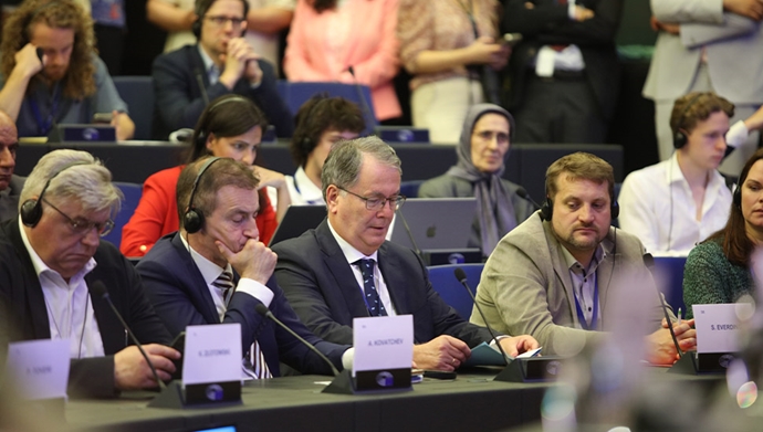 تقریر مصور و كلمة السیدة مريم رجوي في البرلمان الأوروبي بستراسبورغ