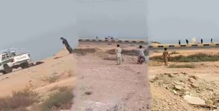 خلال هجوم مباغت اشتباك مسلح بمدينة تشابهار جنوب شرق إيران 3 من عناصر الشرطة لقوی حتفهم