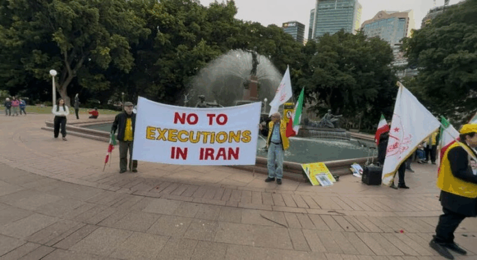 أنصار المقاومة الإيرانية في مدن حول العالم يكشفون جرائم النظام ويدعمون بديلاً ديمقراطياً