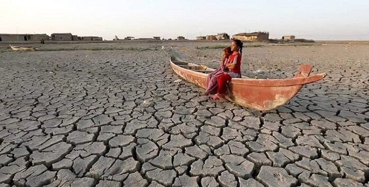 إيران.. سوء الإدارة والفساد يدفعان البلاد نحو حافة كارثة العطش