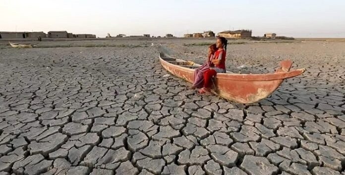 سدود جافة وجيوب منتفخة: كيف يحول فساد الحرس الثوري عطش إيران إلى غضب شعبي؟