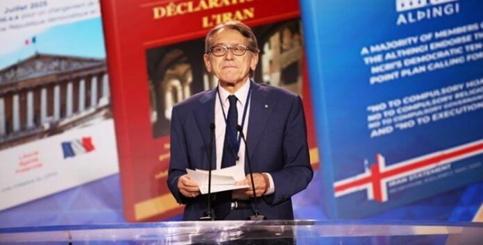 جوليو تيرزي: نظام إيران منبوذ دولياً ويجب عزله بالكامل، والبديل الديمقراطي حاضر