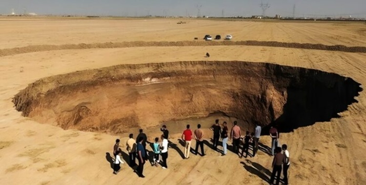 إيران في أزمة: ثالث دولة عالميًا في هبوط الأرض ومعالمها التاريخية تتصدع