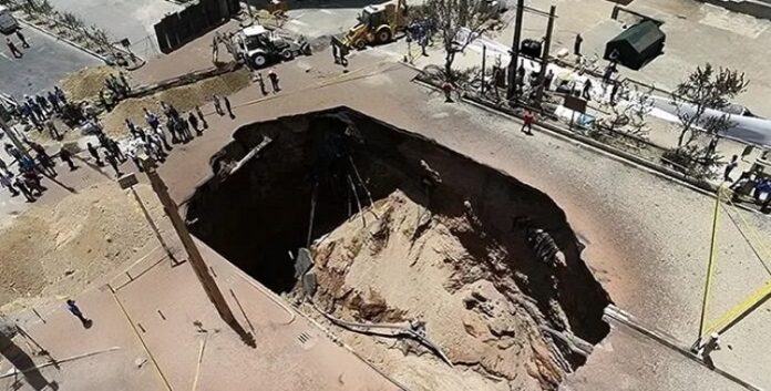 إيران في أزمة: ثالث دولة عالميًا في هبوط الأرض ومعالمها التاريخية تتصدع