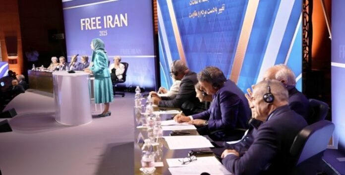 الخيار ثالث من أجل التغيير في إيران