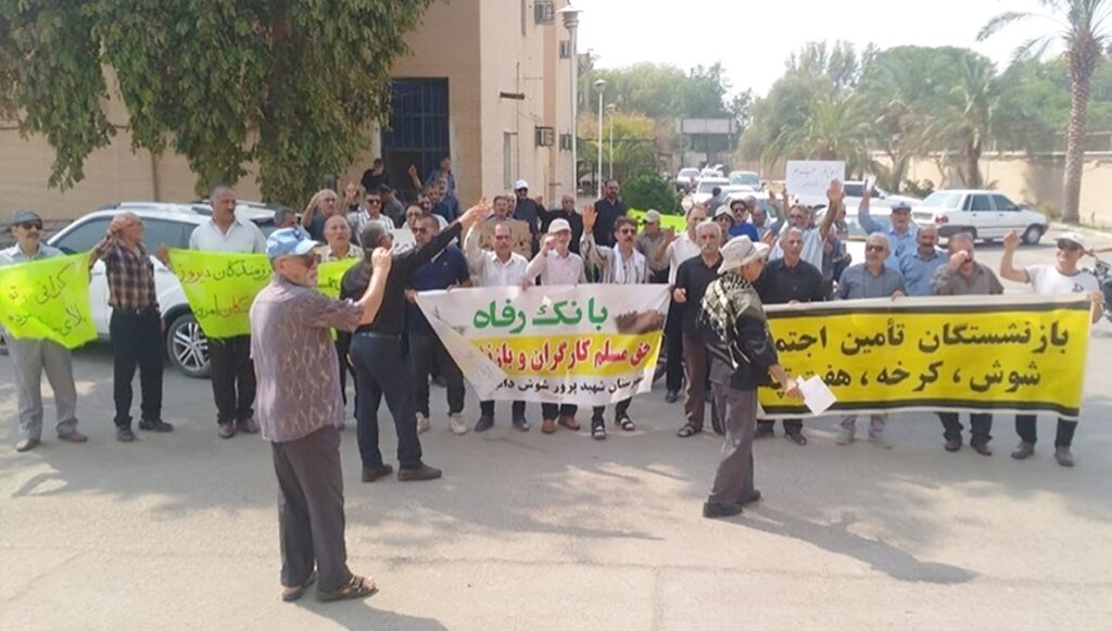 موجة احتجاجات تجتاح المدن الإيرانية بشعار“كفى إثارة للحروب، موائدنا فارغة”