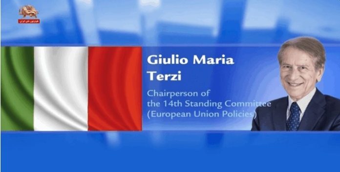 مؤتمر إيران حرة2025- السيناتور جوليو تيرزي يدعو لعزل النظام الإيراني ويؤكد على ضرورة التغيير بيد الشعب والمقاومة