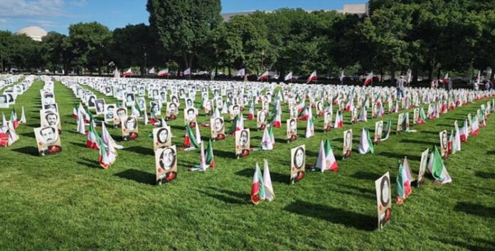 إبادة 30 ألف سجين سياسي جريمة لا يمکن محوها