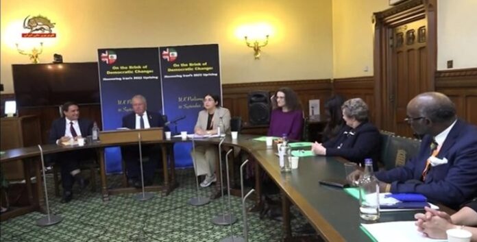 دعوة لسياسة حازمة ضد النظام الإيراني ودعم المقاومة خلالمؤتمر في البرلمان البريطاني