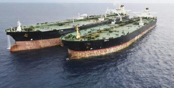 وزير الخزانة الأمريكي: مستمرون في ضرب عائدات النفط الإيرانية لإضعاف تمويل الإرهاب