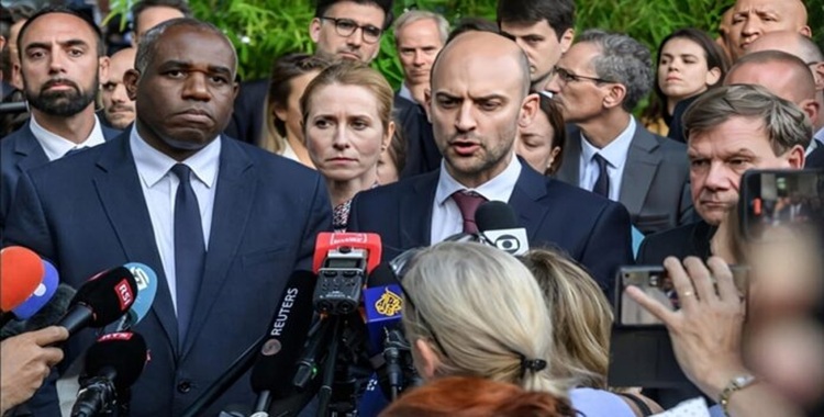 ایران.. خوفًا من تفعیل “آلية الزناد” صراع داخلي في النظام الایراني وسط تحذیر أوروبي لطهران