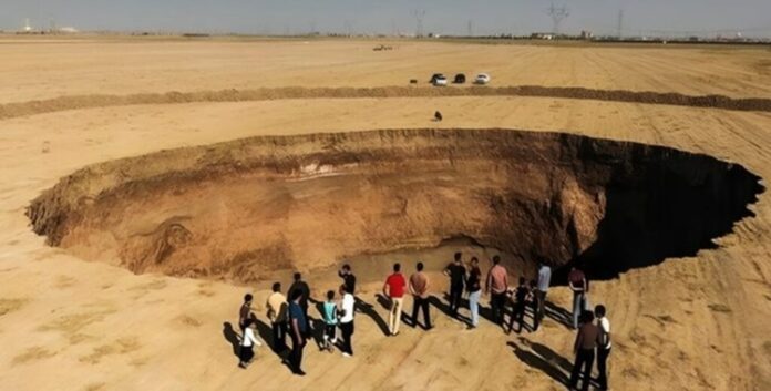 كارثة هبوط الأراضي ومسؤولية مؤسسات السلطة