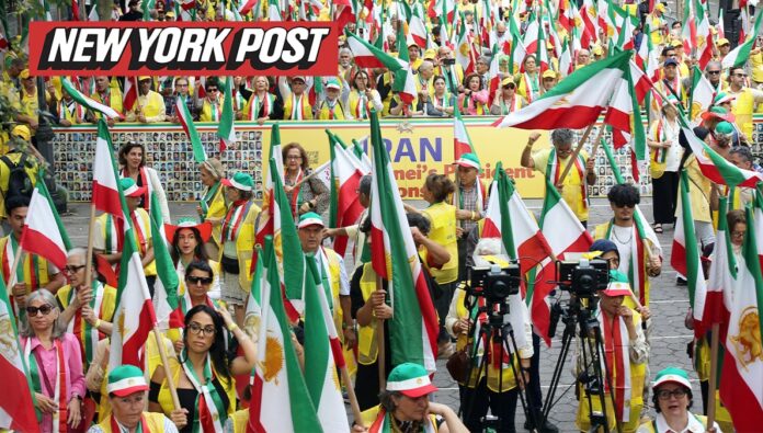 لليوم الثاني، صوت إيران الحرة يدوي في نيويورك: آلاف الإيرانيين يطالبون بطرد رئيس النظام الإيراني ومحاكمة القادة 