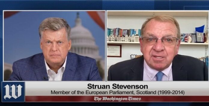ستروان ستيفنسون لواشنطن تايمز: نظام إيران يواجه شفا الانهيار والغرب مدعو لترك سياسة الإرضاء