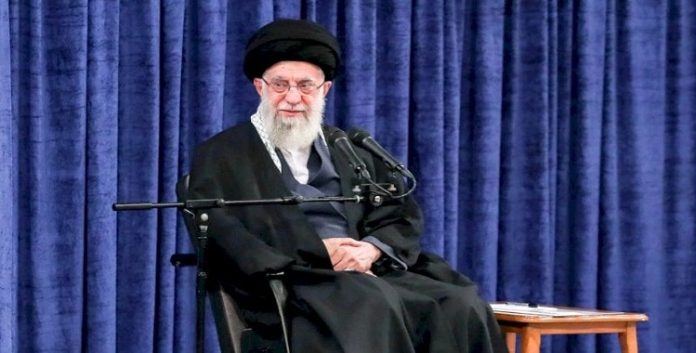 خامنئي وصدى النشاز... طعنة في قلب فلسطين