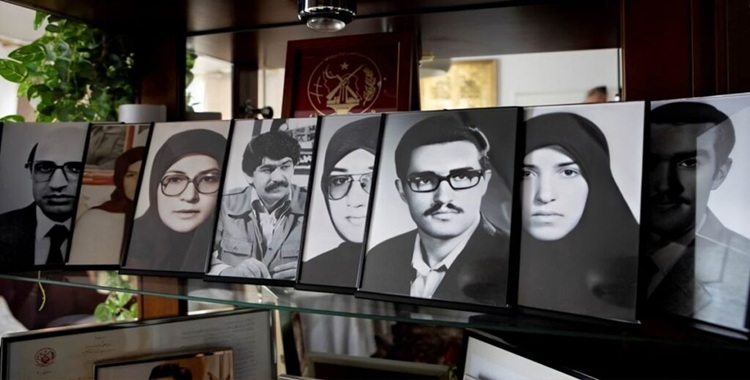 النائب راؤول رويز أمام الكونغرس: “عزيز” هي أم المقاومة.. شاهدتُ آثار سياط الشاه على قدميها وجرائم الملالي التي لاحقتها في المنفى