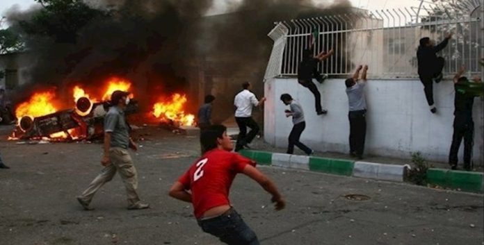 المعارضة المُصنَّعة ومحاولة اختطاف الانتفاضة: رضا بهلوي بين الوصاية الخارجية ورفض الداخل