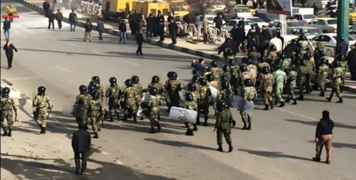 إذن أين الشعب أيها المرشد الاعلى الايراني؟!