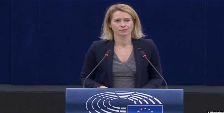 خلال مقال تحلیلي،باتريك كينيدي: انتفاضة إيران “طوفان لا رجعة فيه”.. الثوار يسيطرون على مدن في إيلام ويرفضون “نظام الشاه” والملالي