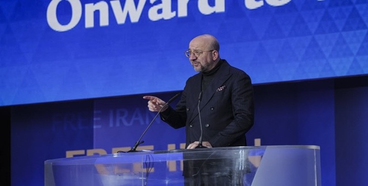 السفير روبرت جوزيف: نحن في المرحلة الختامية لحكم الملالي.. لا لعودة نظام الشاه الفاسد، نعم للجمهورية الديمقراطية