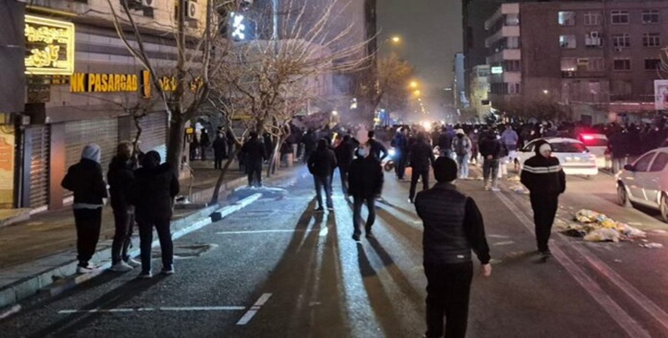 اليونيسف تطالب بالإفراج الفوري وغير المشروط عن الأطفال المحتجزين على خلفية الاحتجاجات في إيران