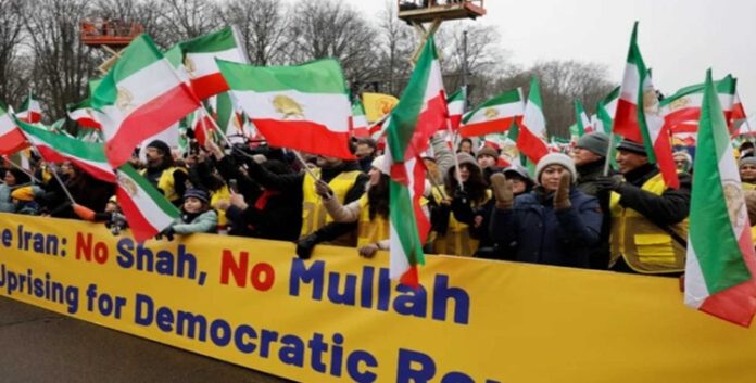 لا لحكم الملالي ولا لعودة الشاه… صدى الإرادة الإيرانية في ميونيخ: الأمن العالمي يبدأ بديمقراطية إيران