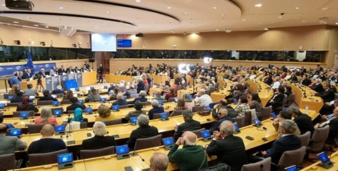 أنسا الإيطالية: المقاومة الإيرانية تطالب الاتحاد الأوروبي بالتحرك العاجل لوقف الإعدامات