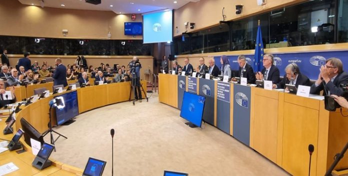 التايمز اللندنية: في خطابها أمام البرلمان الأوروبي؛ مريم رجوي تندد بالصمت الأوروبي