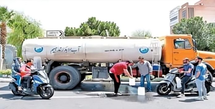 اعتراف رسمي: 35 مليون إيراني يعانون من شح المياه وطهران الأكثر تضرراً
