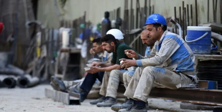 ایران...أزمة كامنة تُقوّض النسيج المجتمعي عنوانها البطالة