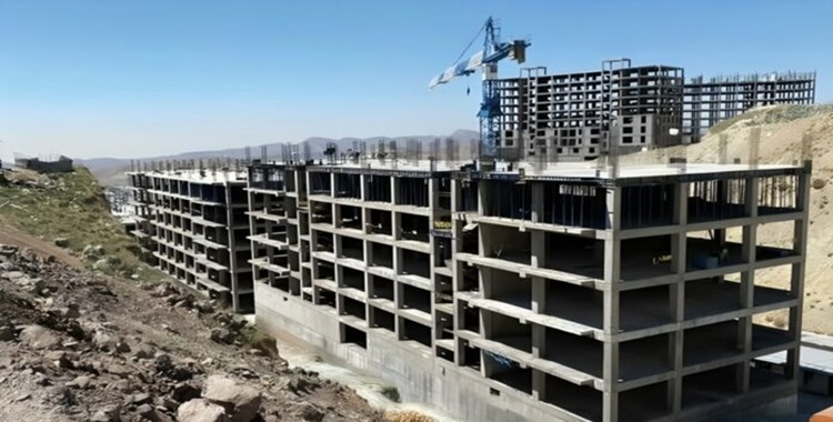 ایران...دخل العائلات في مهب الریح و برکان أزمة السكن حیث تستنزف 70% من الدخل و يعمق فقر الإيرانيين