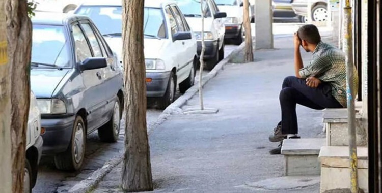 انهيار سوق العمل في إيران: الركود وتعميق التمييز يعريان الفشل الهيكلي لسياسات النظام