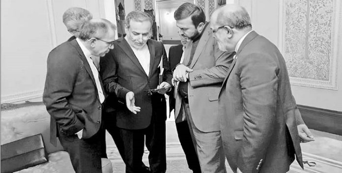 فشل الدبلوماسية وسقوط ثنائية الحرب والحوار لدى النظام الإيراني..