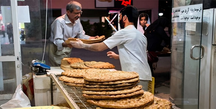 ایران... يفاقم أزمة المعيشة بسبب ارتفاع أسعار الخبز و المدن علی حافة الانفجار