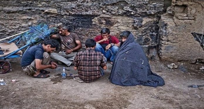 7 آلاف وفاة بالميثادون في إيران تكشف أزمة رقابة وتفشي التوزيع غير المرخص