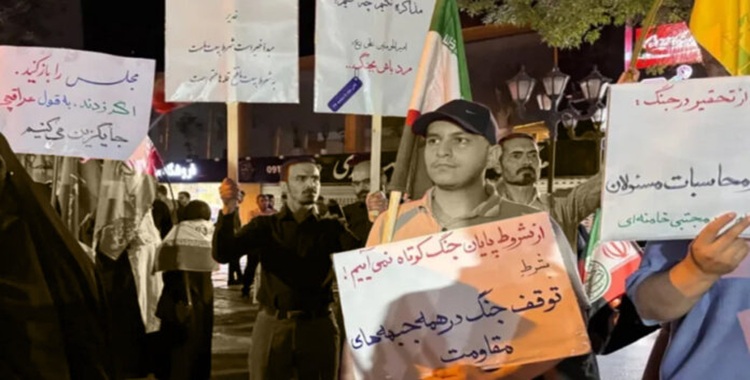 إيران: تراجع رهانات الوفاق وتسارع مؤشرات الانفجار السياسي
