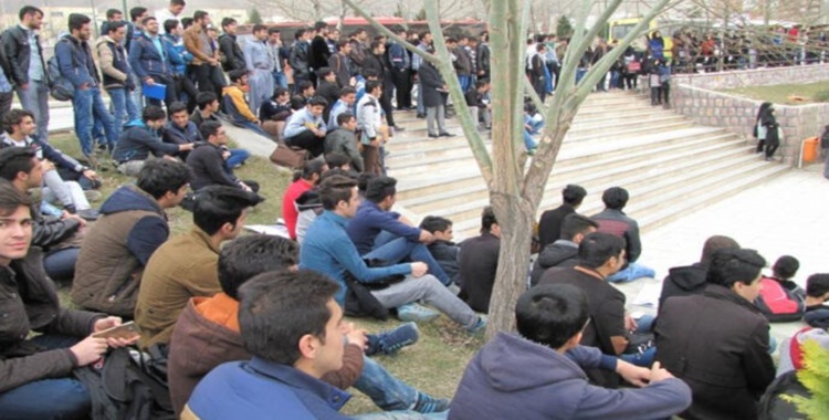 هکذا تصنعُ غرفةُ فکر النظام فقرَ منظم حیث أزمة المعيشة في إيران