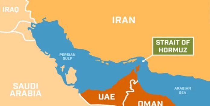 النظامَ الایراني أمام مأزق الاختناق المالي وتخبط مراكز القرار أثر تآكلُ ورقة الابتزاز البحري