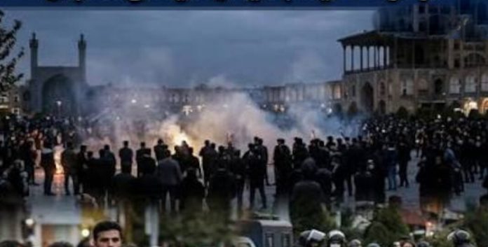 إيران: انقلاب سياسة الإعدامات على نظام الولي الفقيه وتعمیق أزمته الداخلية