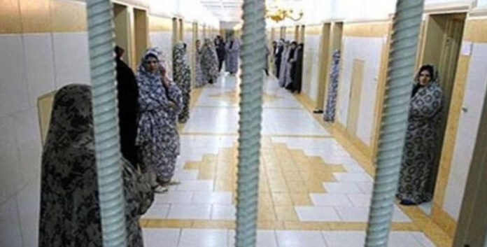 كارثة إنسانية في سجون النظام الإيراني: تفشي الأمراض في جناح النساء بسجن «فرديس» ‌ تحويل العنابر إلى مقاصل صامتة بلا أطباء أو أدوية