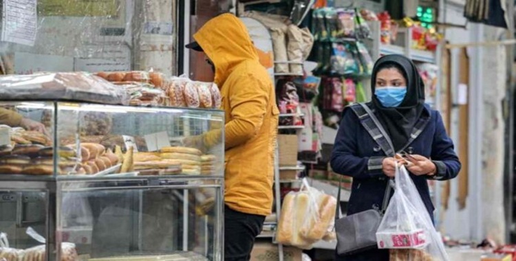 رويترز: الإيرانيون يرزحون تحت التكاليف الباهظة لحرب مستمرة منذ سبعة أشهر