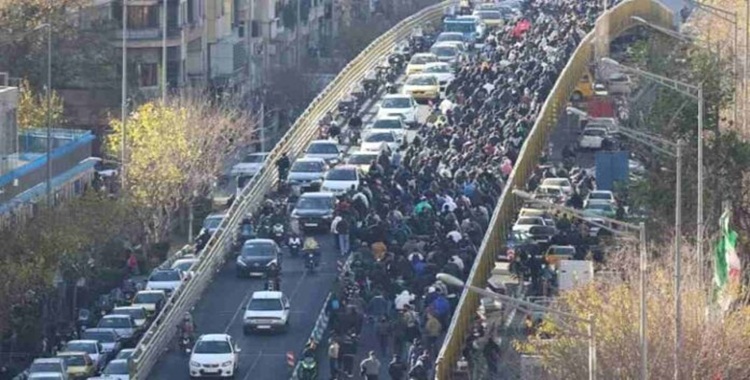 ایران...تحت راية «لا لنظام الشاه ولا لنظام الولي الفقيه»؛ مسار الخلاص الوطني يتعزز و لا مكان للمساومة والابتذال